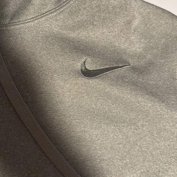 Nike Gray Sweatshirt - Picture 2 of 9
